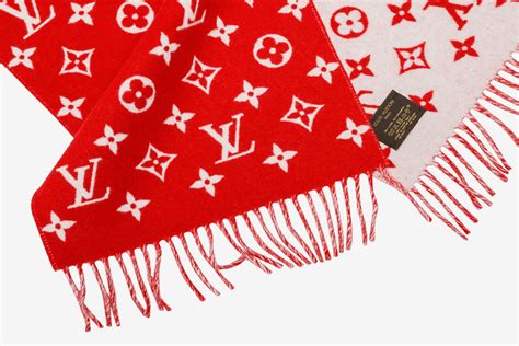 supreme louis vuitton headscarf.